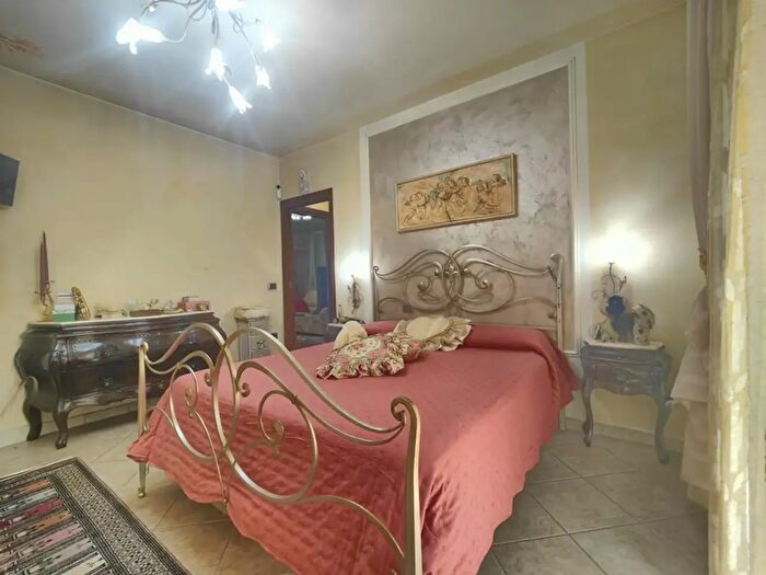 Casa quadrilocale in vendita in Fucecchio