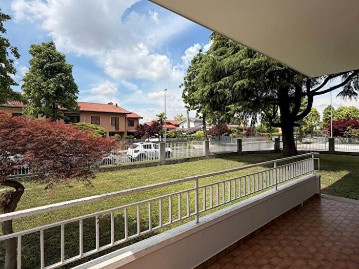 Appartamento quadrilocale in affitto in Via Guglielmo Oberdan, Centro, Mestrino
