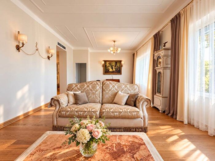 Appartamento bilocale in affitto in Corso Orazio Raimondo, Porto Vecchio, Sanremo