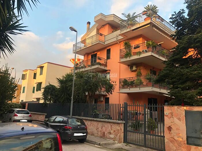Appartamento con 5 locali in vendita in Via Grazia Deledda, San Vitaliano