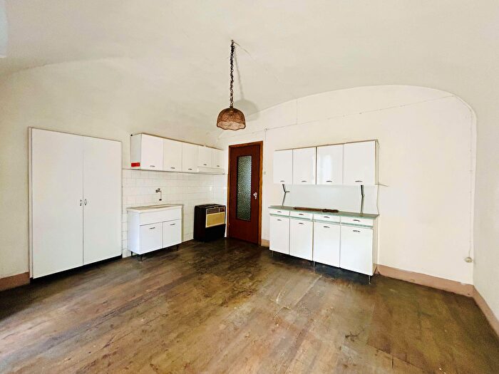 Appartamento quadrilocale in vendita in Ponte di Nava, Ormea