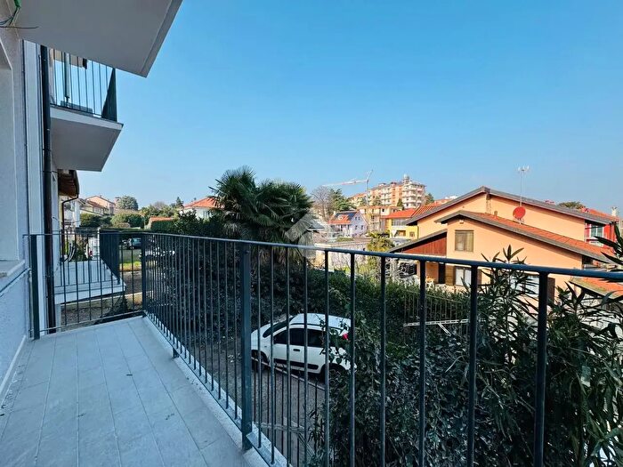 Appartamento trilocale in vendita in Via Roma, Rivoli