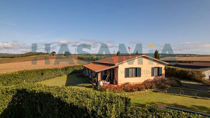 Casa con 13 locali in vendita in Strada Consortile La Carla, Magliano In Toscana