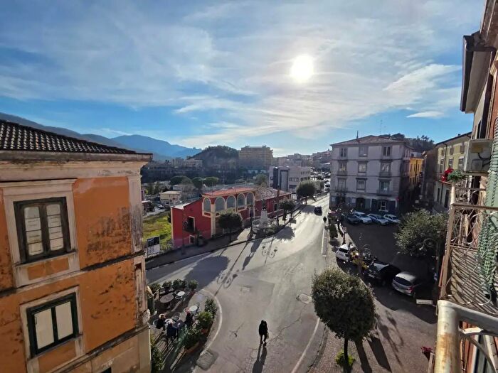 Appartamento bilocale in vendita in Piazza Umberto I, Montecorvino Rovella