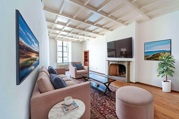 Casa con 9 locali in vendita in De Bardi r, Firenze