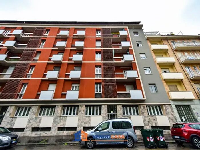 Appartamento trilocale in vendita in Via Paolo Sarpi, Torino