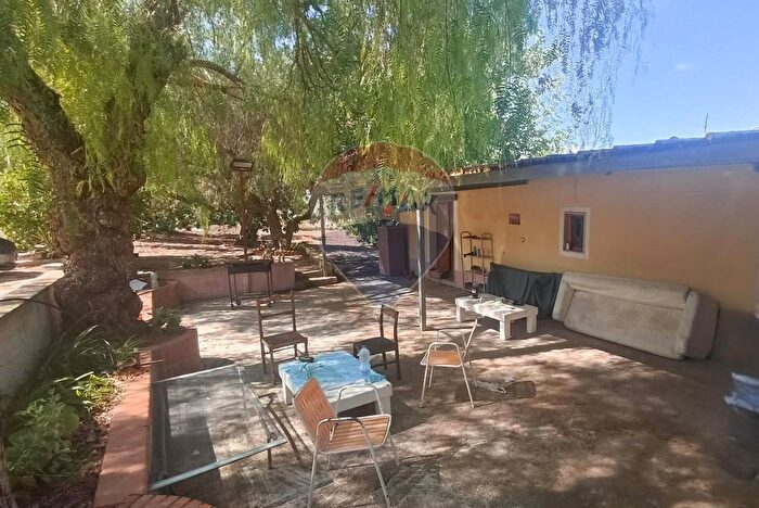 Casa trilocale in vendita in Contrada Donnagona, Chiaramonte Gulfi