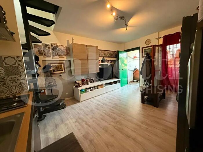 Appartamento trilocale in vendita in Viale delle Margherite, Anzio