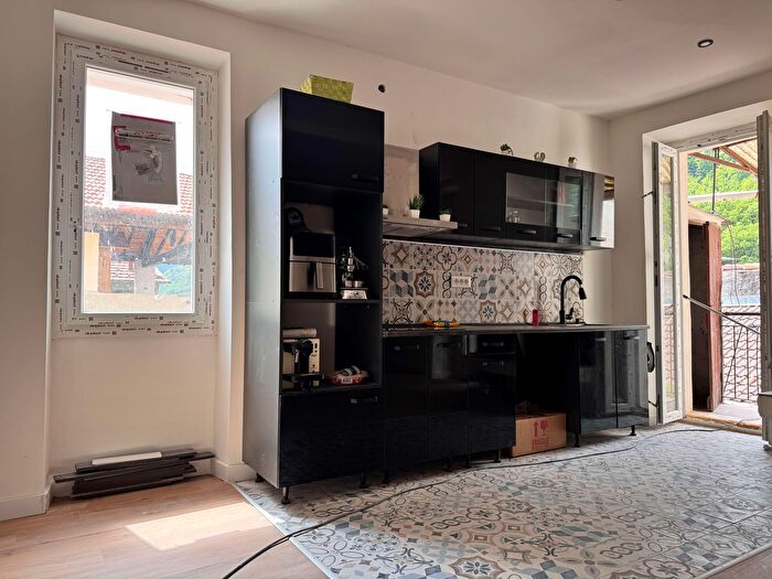 Appartamento con 5 locali in vendita in Corso Mario Ponzoni, Pieve Di Teco