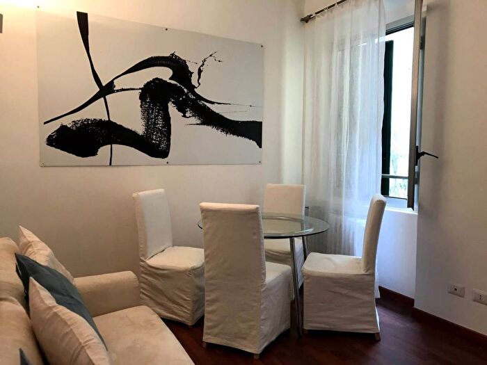 Appartamento bilocale in affitto in Via Solferino, Moscova, Milano