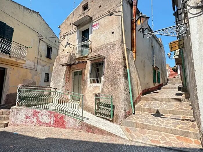 Appartamento con 5 locali in vendita in Via San Martino Snc, CoriglianoRossano