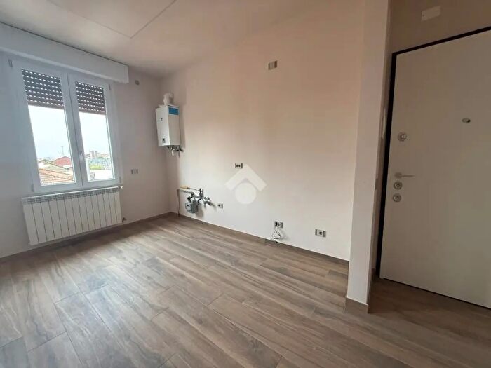 Appartamento trilocale in vendita in Via Sostegno, Brescia