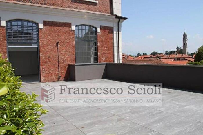 Appartamento trilocale in vendita in Viale Trento, Lomazzo