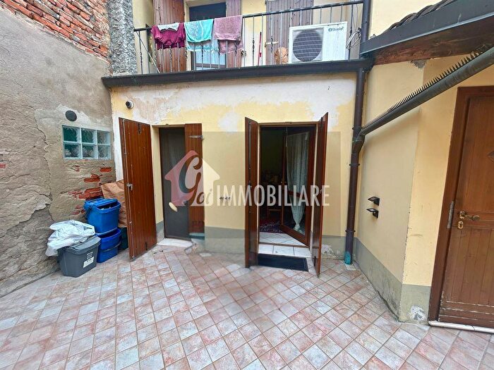 Appartamento trilocale in vendita in Via Cairoli, Casalmaggiore