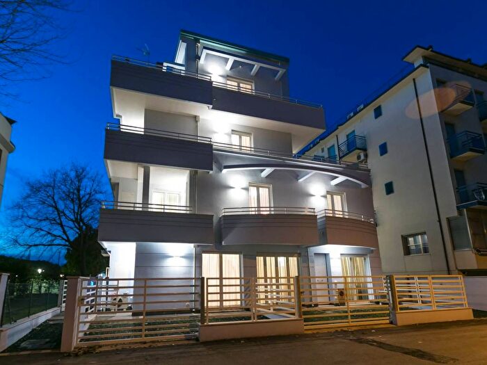 Appartamento monolocale in affitto in Viale delle Colonie, Marebello, Rimini