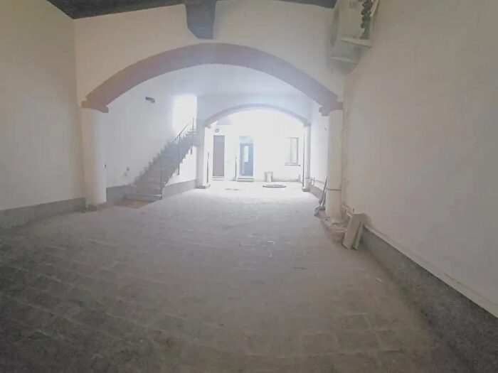 Casa con 5 locali in vendita in Via Alfeno Varo, Cremona