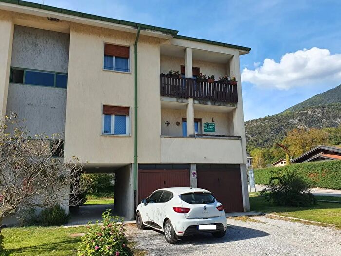 Appartamento trilocale in vendita in Villa Santina