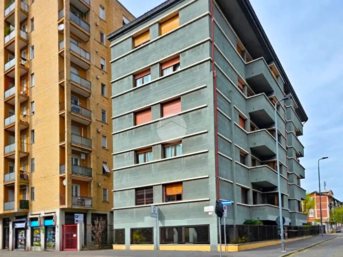 Appartamento monolocale in affitto in Via Val Maira, Milano