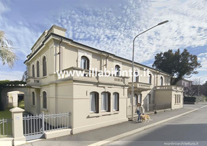 Appartamento trilocale in vendita in Via Oriani, Faenza