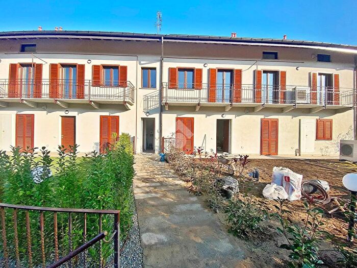 Case in Vendita e in Affitto - 3