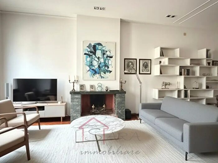 Casa con 9 locali in vendita in Via del Santo, Padova