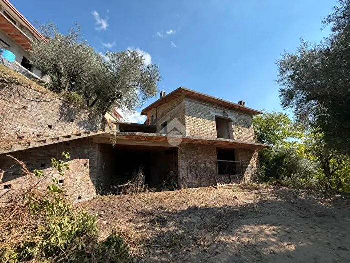 Casa monolocale in vendita in Via Vignola, Anagni