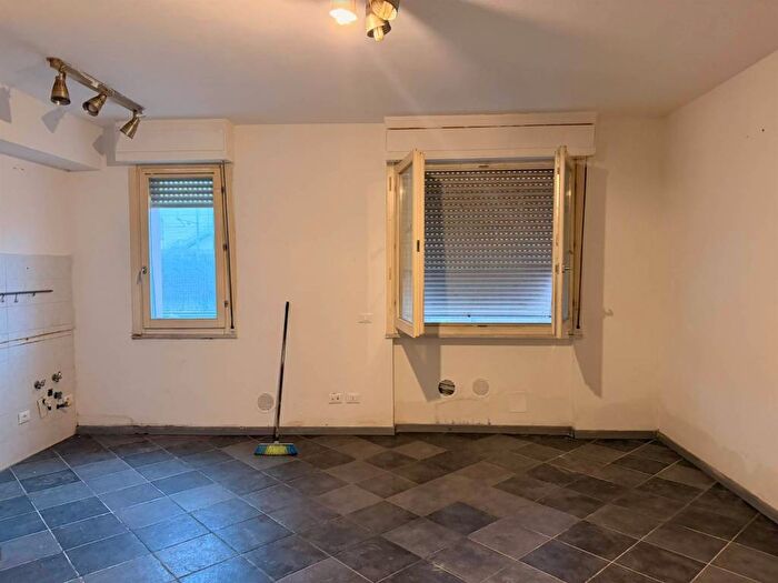 Appartamento monolocale in affitto in Crociata, Sarzana