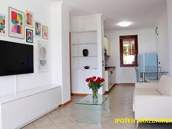 Appartamento trilocale in vendita in Via Privata della Brusada, Centro, Gardone Riviera