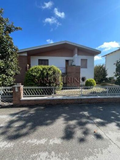 Casa quadrilocale in vendita in Via Gorizia, Mirandola