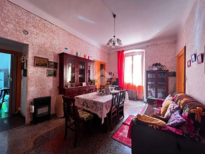 Appartamento quadrilocale in vendita in Via Giacomo Oneto, Genova