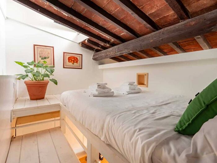 Appartamento monolocale in affitto in Piazza di Santa Maria Novella, Santa Maria Novella, Firenze