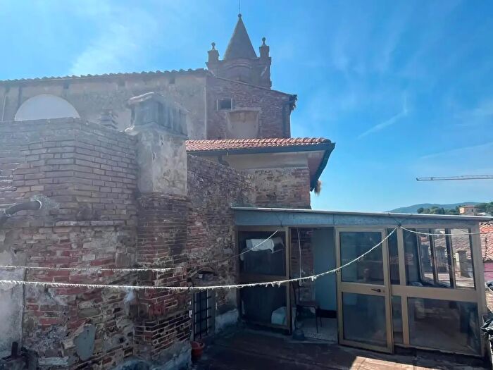 Appartamento con 5 locali in vendita in Terricciola