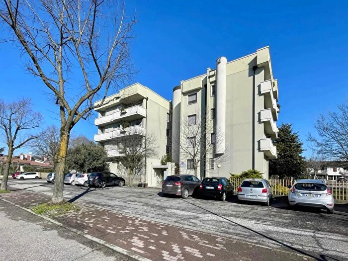 Appartamento trilocale in vendita in Borgo Virgilio