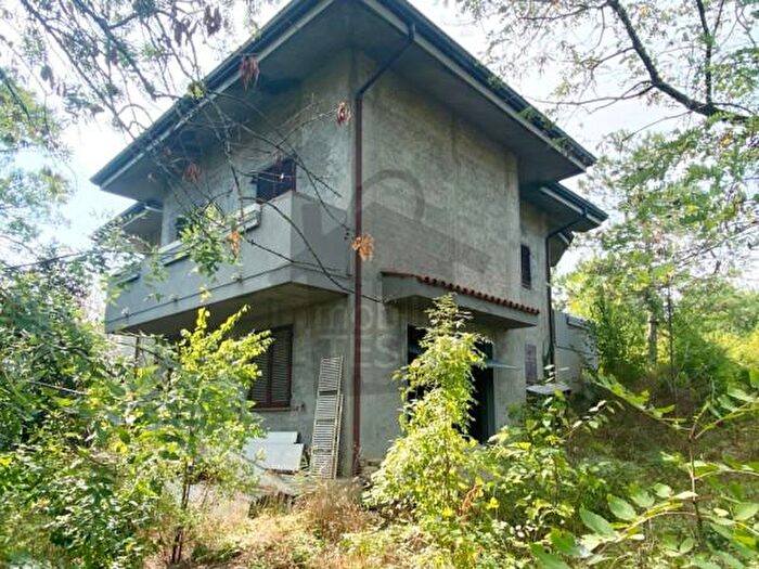 Casa con 5 locali in vendita in Via Consorziale, Rimini