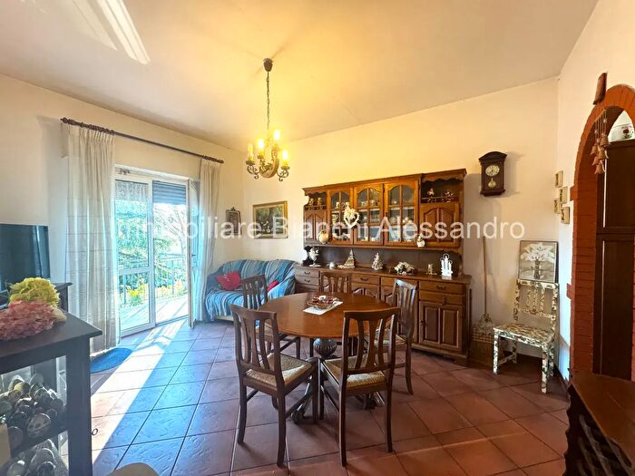 Appartamento quadrilocale in vendita in Via Contino Conti, Sesto Fiorentino