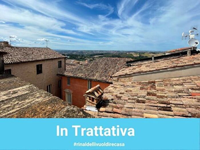 Appartamento trilocale in vendita in Vicolo Antonio Ulissi, Macerata