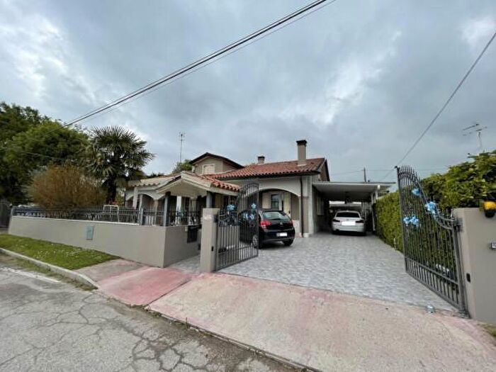 Casa con 6 locali in vendita in Via Giuseppe Marcuzzo, Venezia