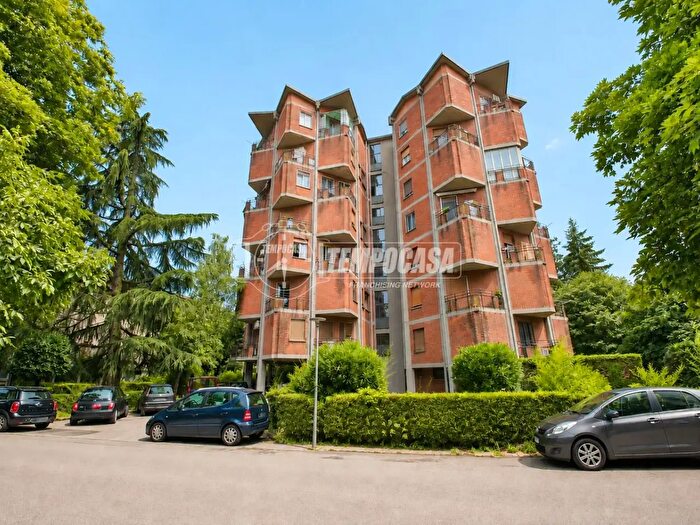 Appartamento trilocale in vendita in Novara