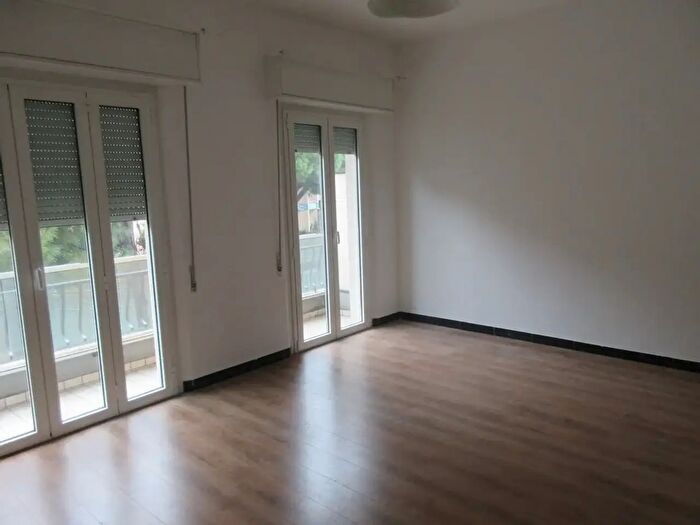 Appartamento con 5 locali in vendita in Viale Amerigo Vespucci, Rimini