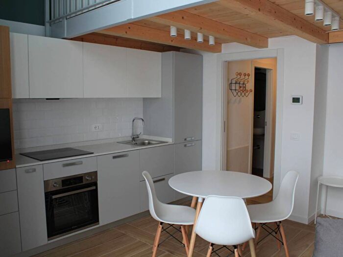 Appartamento monolocale in affitto in Via Giacinto Collegno, Dergano, Milano