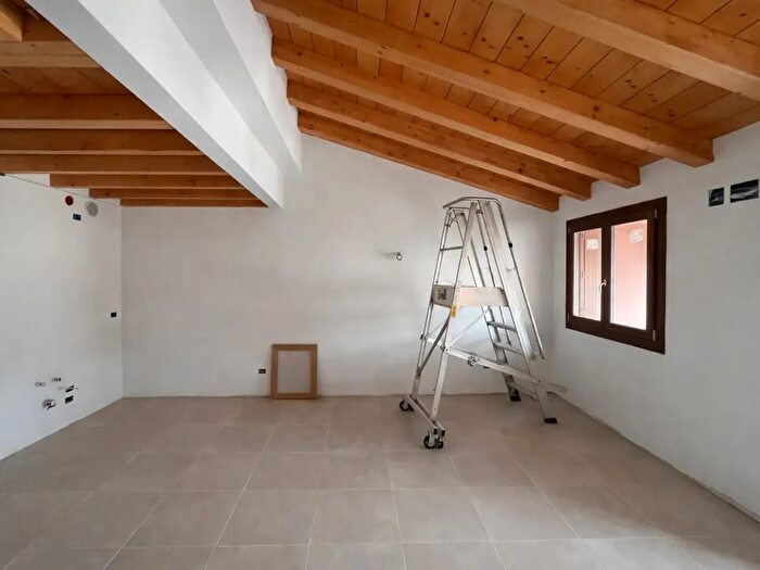 Appartamento trilocale in vendita in Via Roma, Belfiore