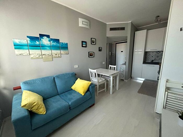 Appartamento bilocale in affitto in Vedano al Lambro