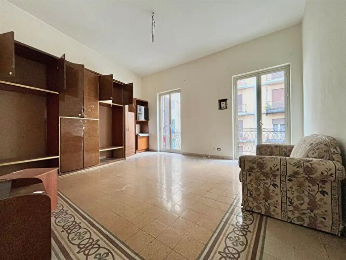 Appartamento con 7 locali in vendita in Palermo