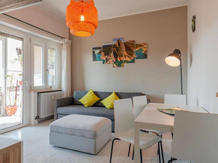 Appartamento trilocale in affitto in Via Rodolfo Renier, San Paolo, Torino