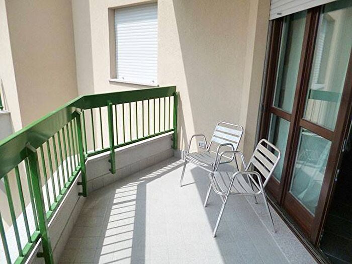 Appartamento trilocale in affitto in Via Prato, Bisceglie, Milano