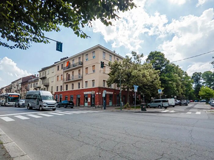 Appartamento trilocale in vendita in Torino