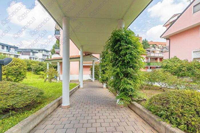 Case in Vendita e in Affitto - 3