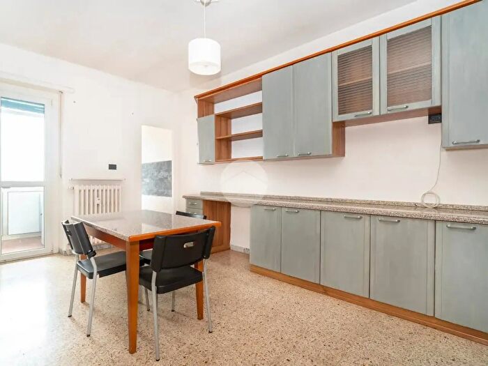 Appartamento trilocale in vendita in Via Camillo Cavour, Alpignano