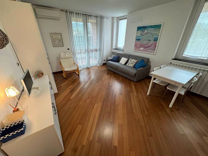 Appartamento monolocale in affitto in Traversa di Viale Dante, Centro, Sestri Levante