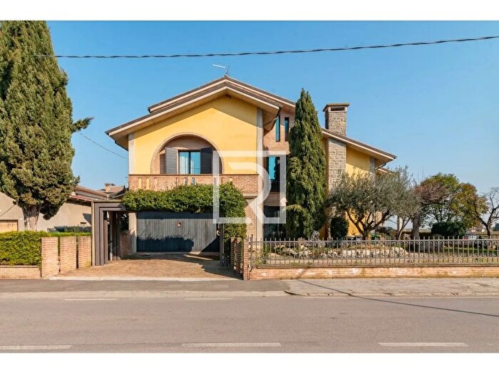 Casa in vendita in Bertinoro